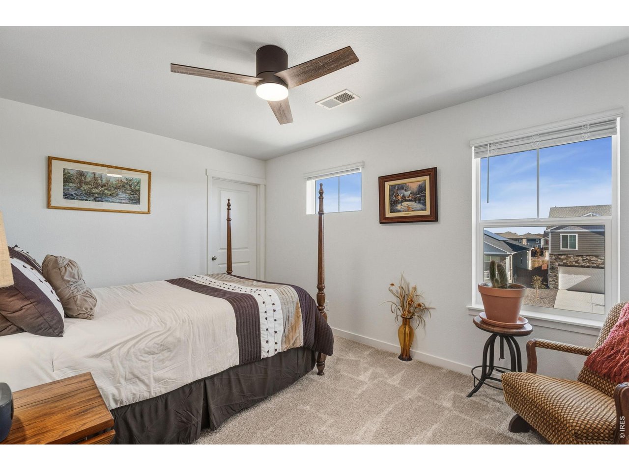 438 Bluebird Rd