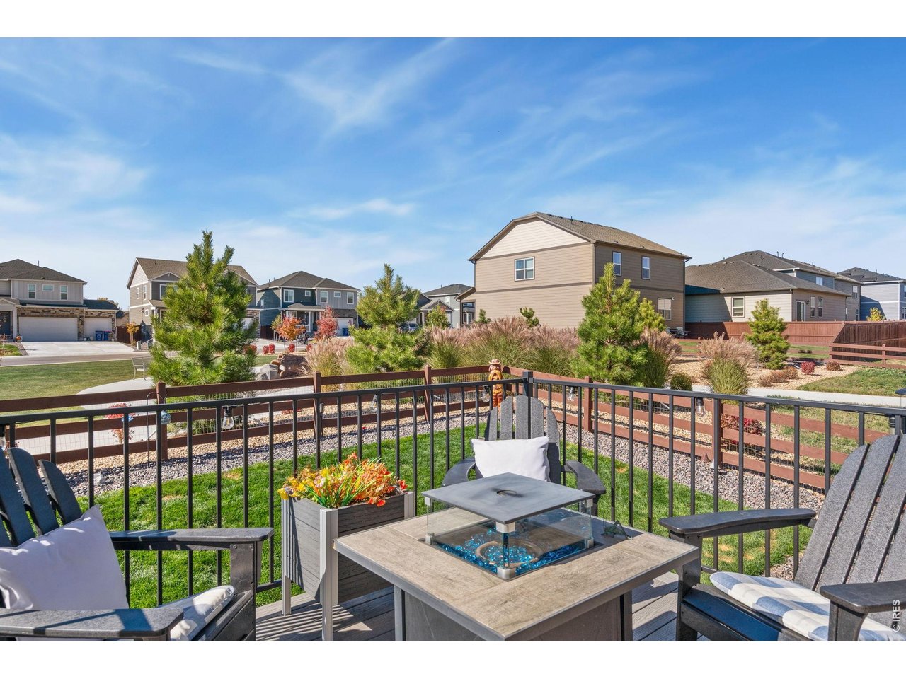 438 Bluebird Rd