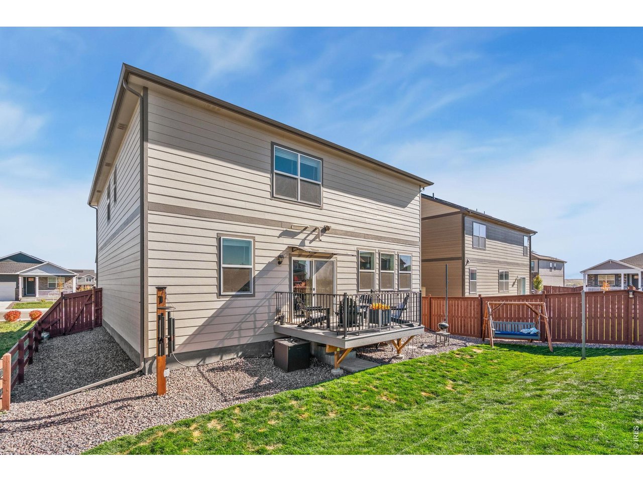 438 Bluebird Rd