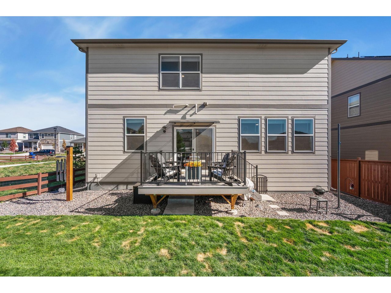 438 Bluebird Rd