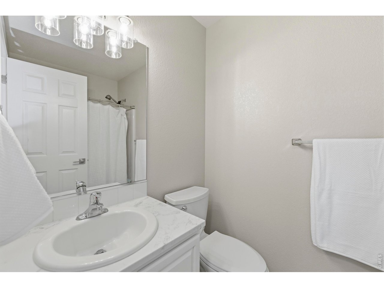 802 Waterglen Dr L-52