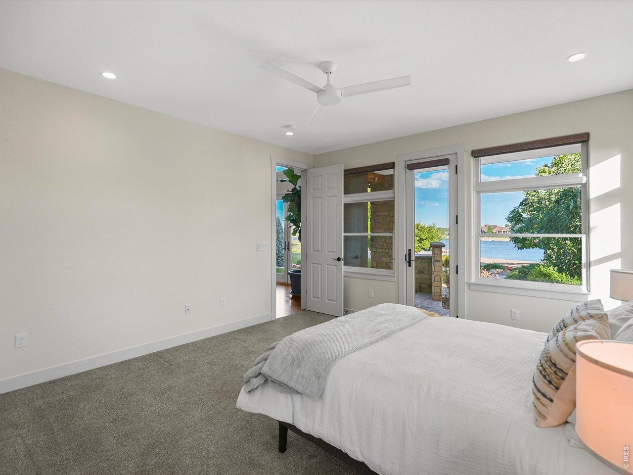 1819 Seashell Ct