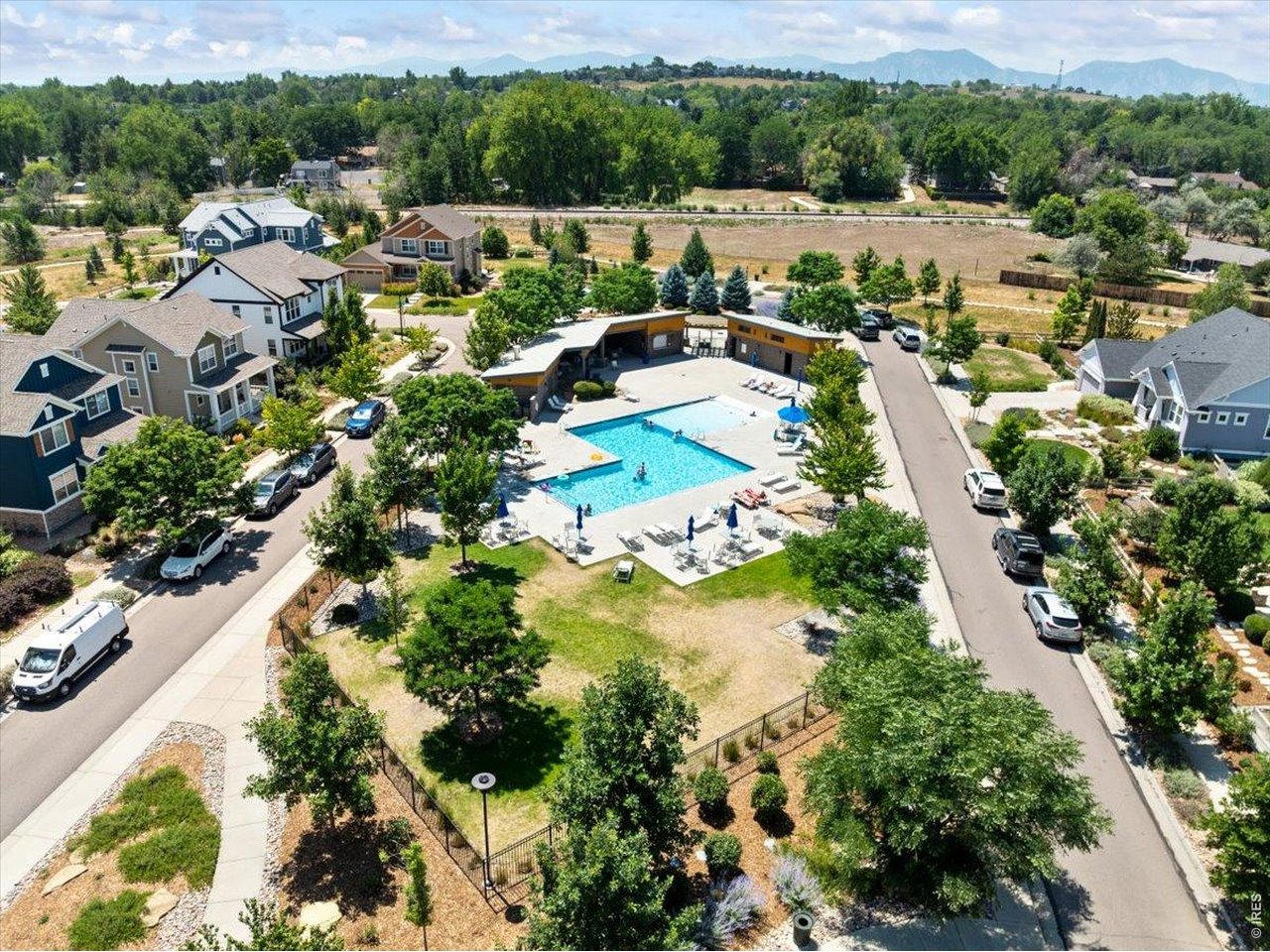556 Straight Creek Way