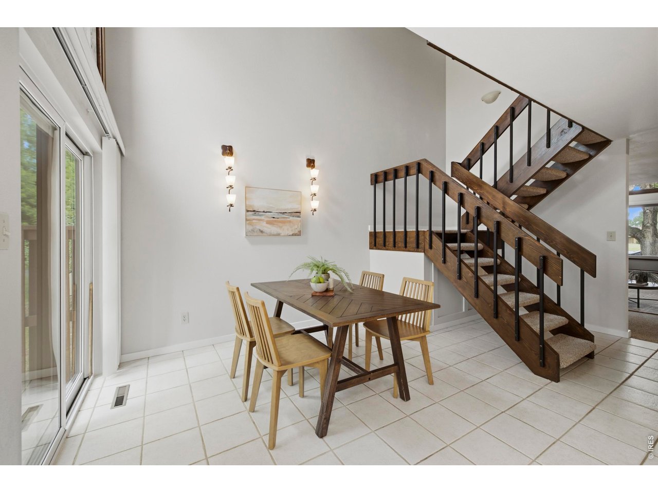 1913 Waters Edge St B
