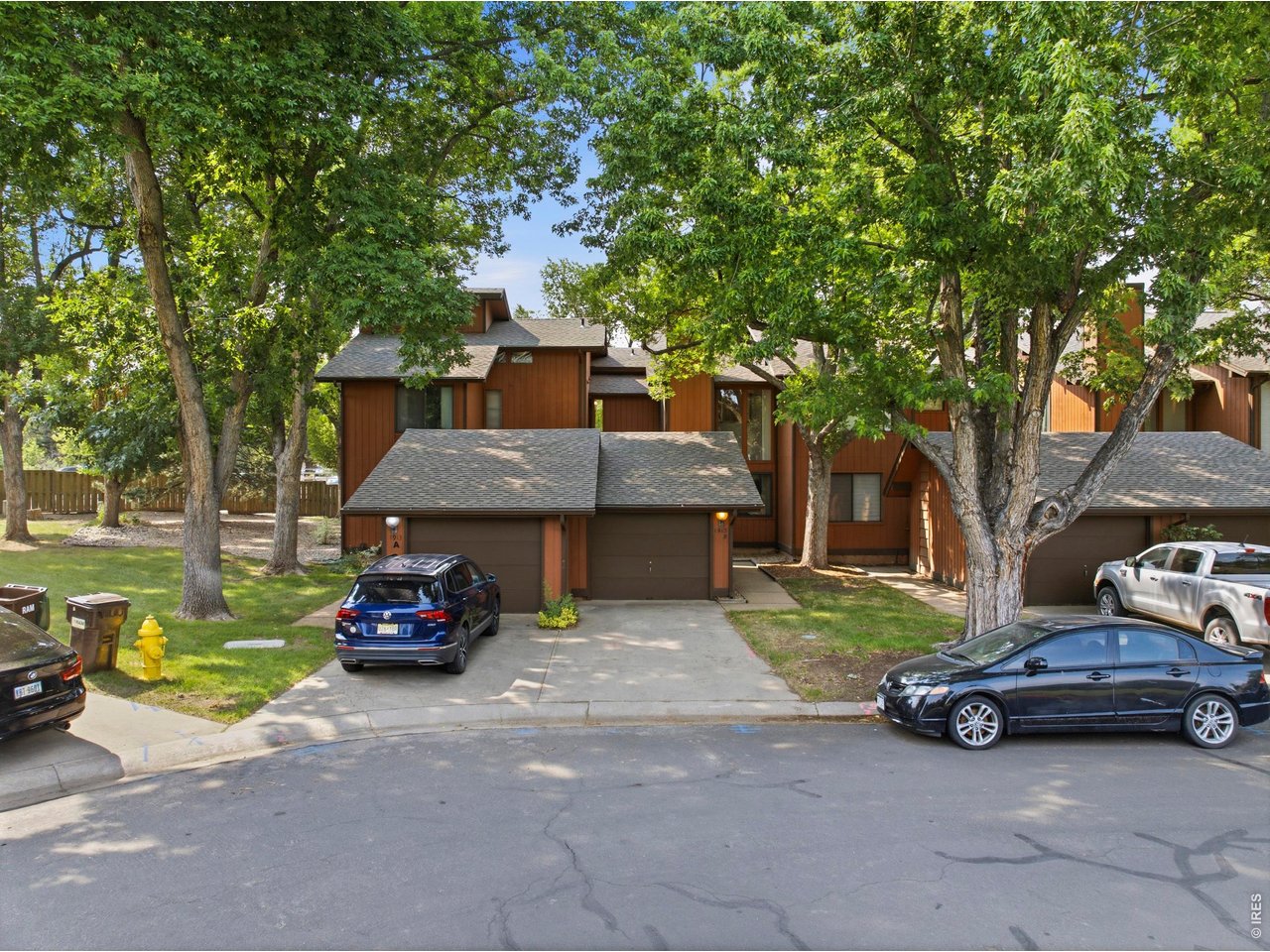 1913 Waters Edge St B