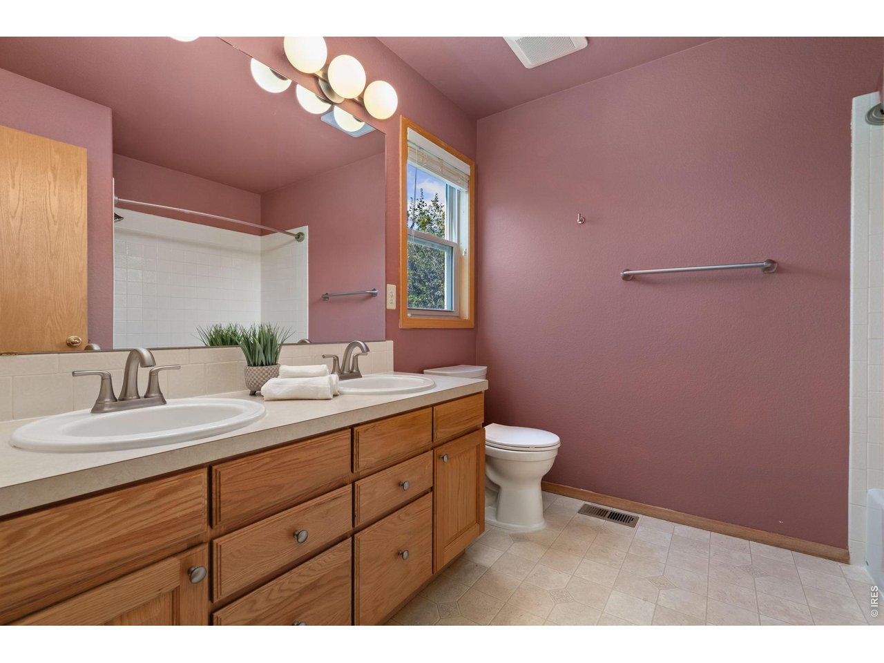 1556 Purple Sage Ct