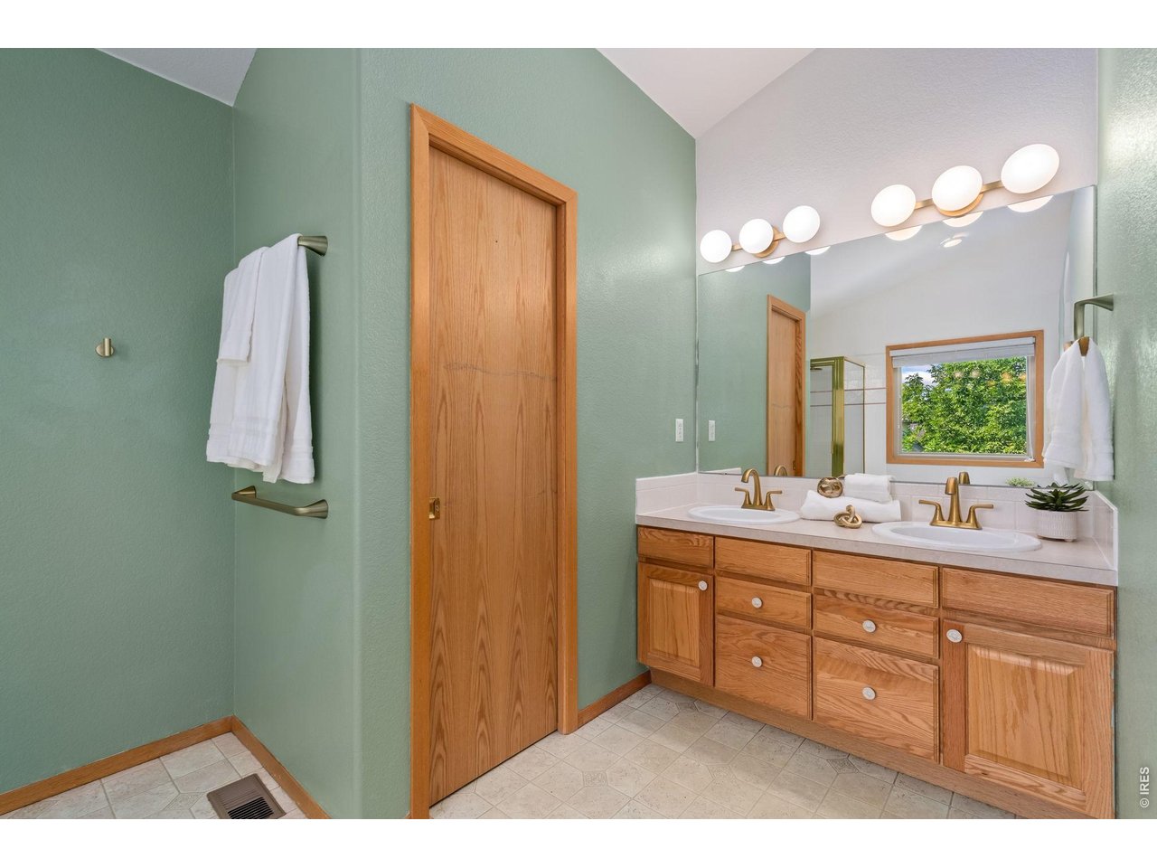 1556 Purple Sage Ct