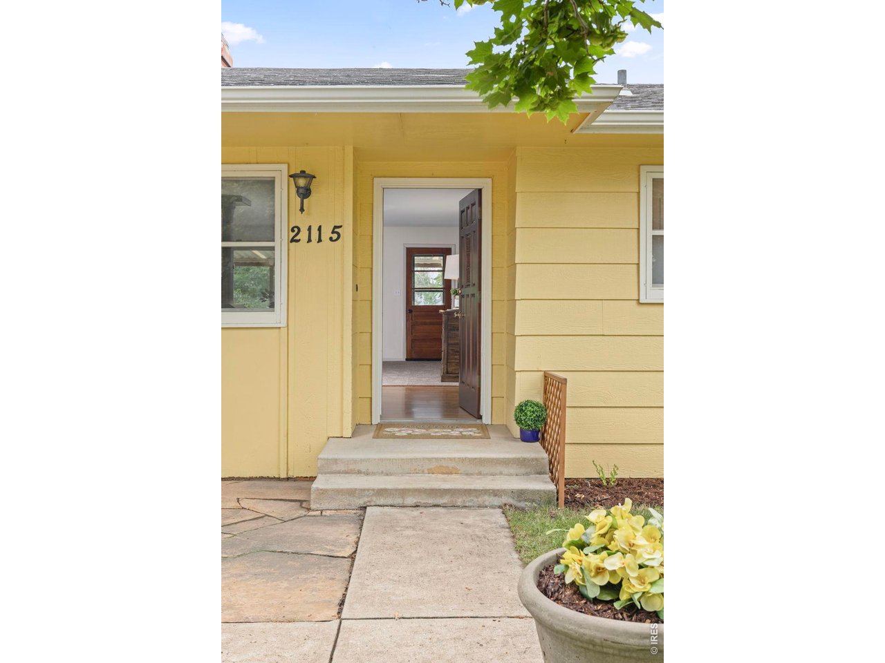 2115 Sandstone Dr