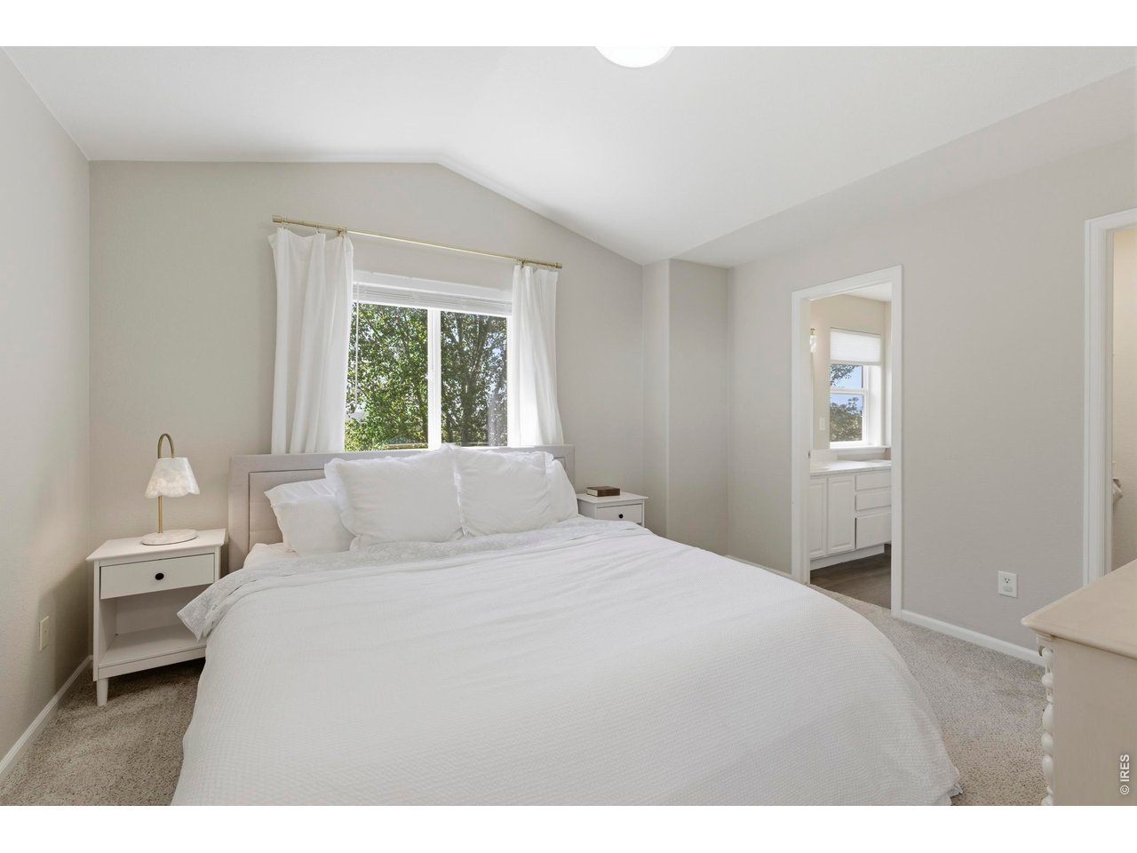 802 Waterglen Dr L-52