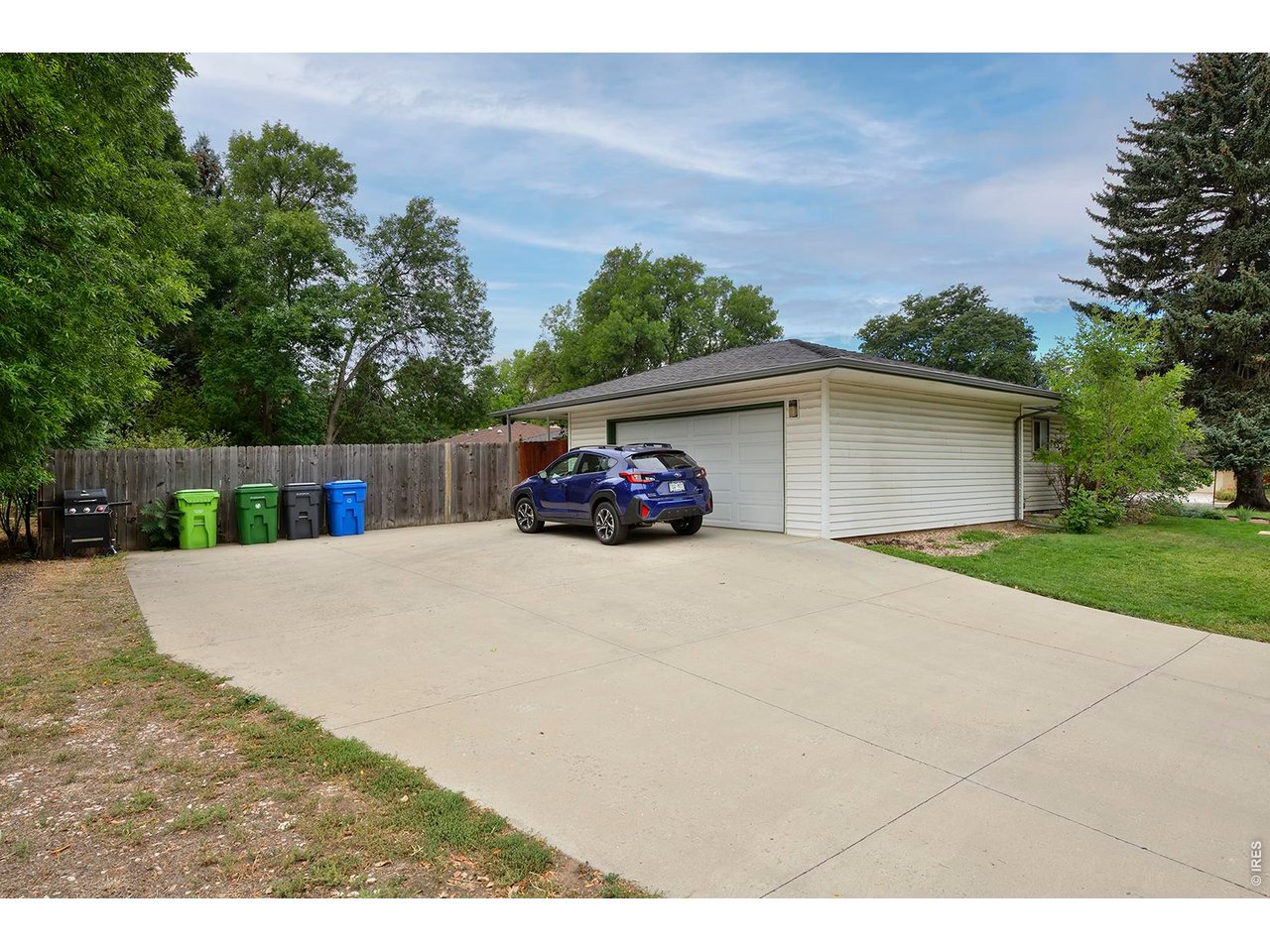 761 Cherokee Dr
