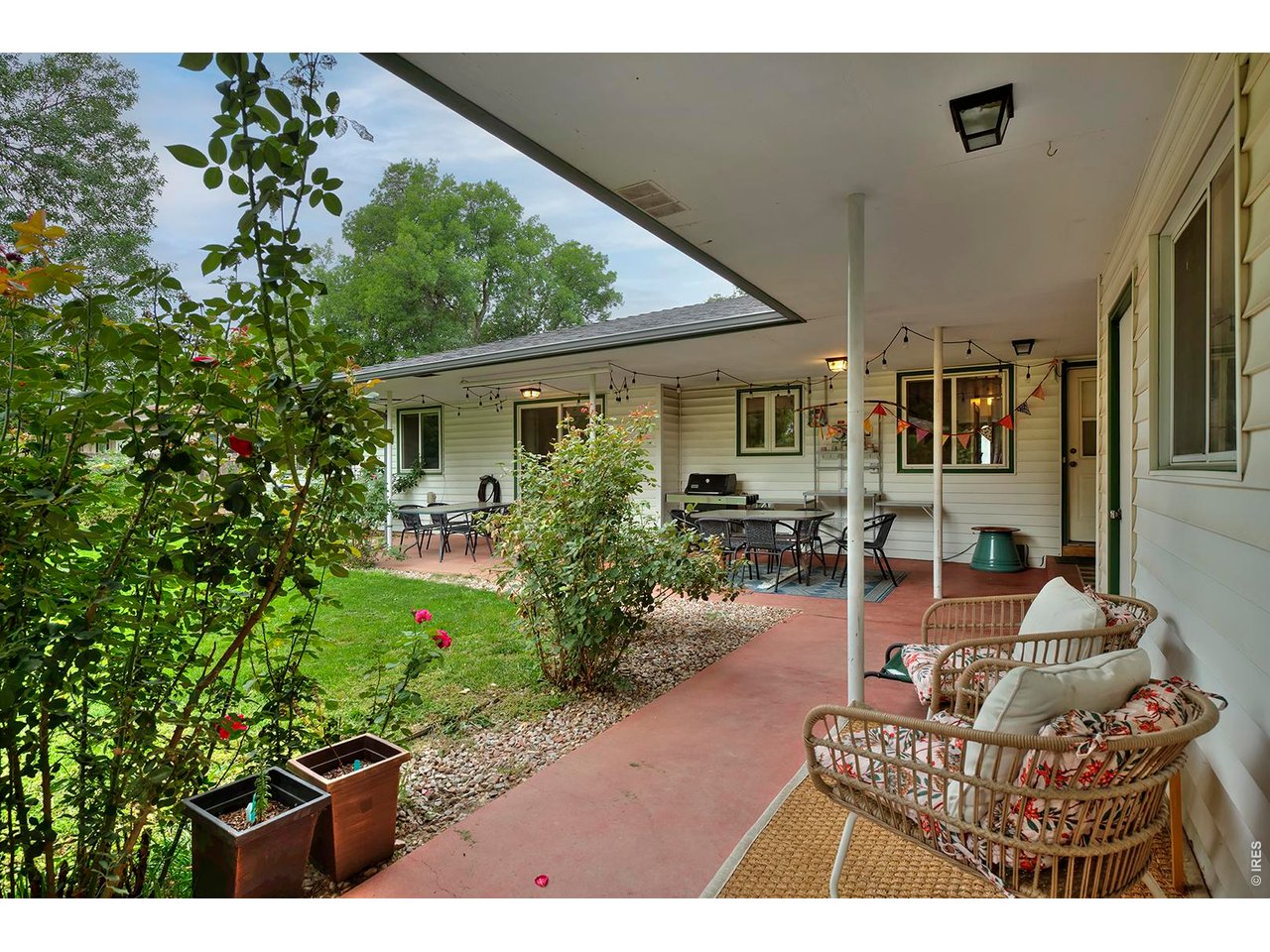 761 Cherokee Dr