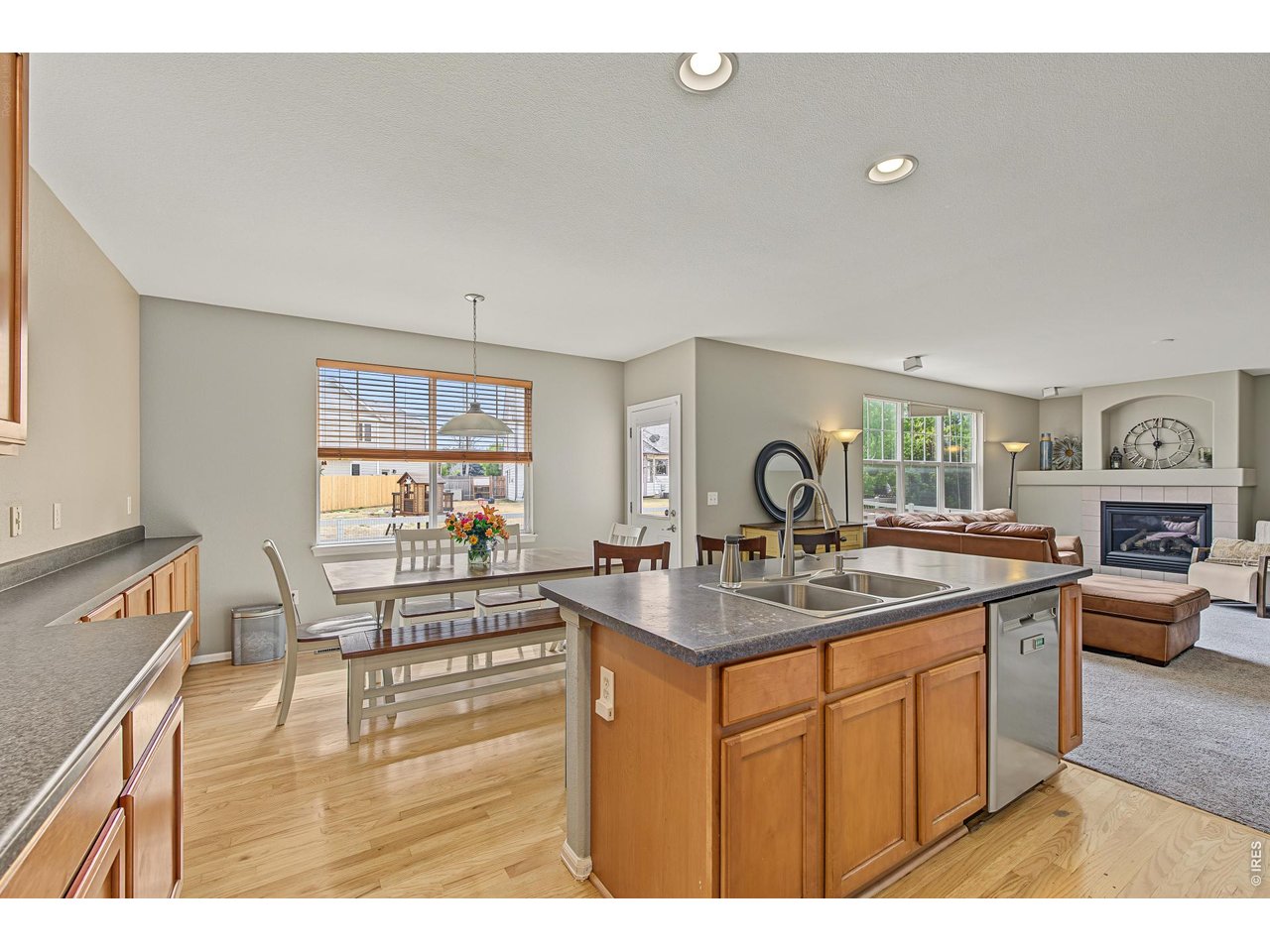 2821 William Neal Pkwy