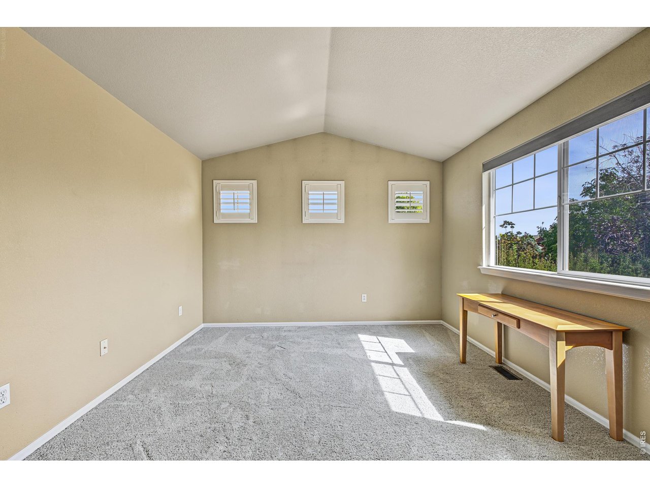 2821 William Neal Pkwy