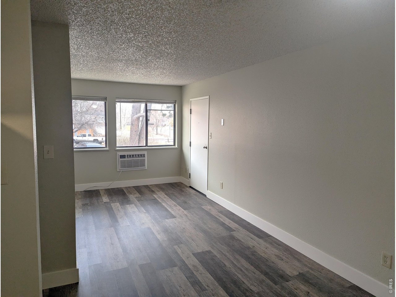 333 Custer Ave