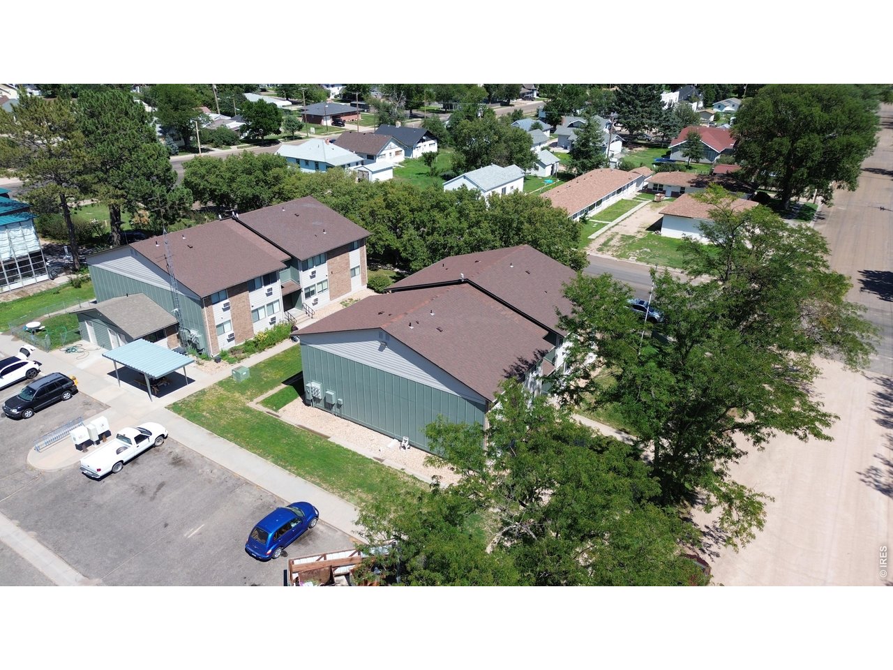 333 Custer Ave