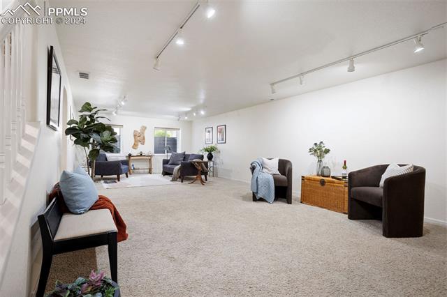 2034 Summerset Drive