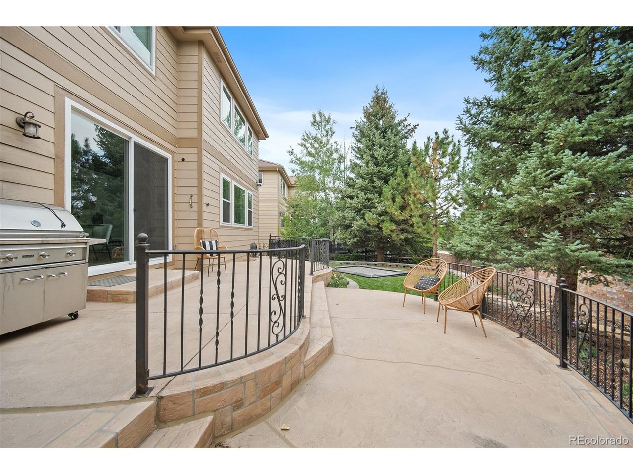 11940 E Lake Ct
