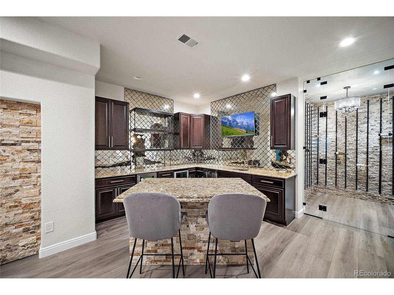 11940 E Lake Ct