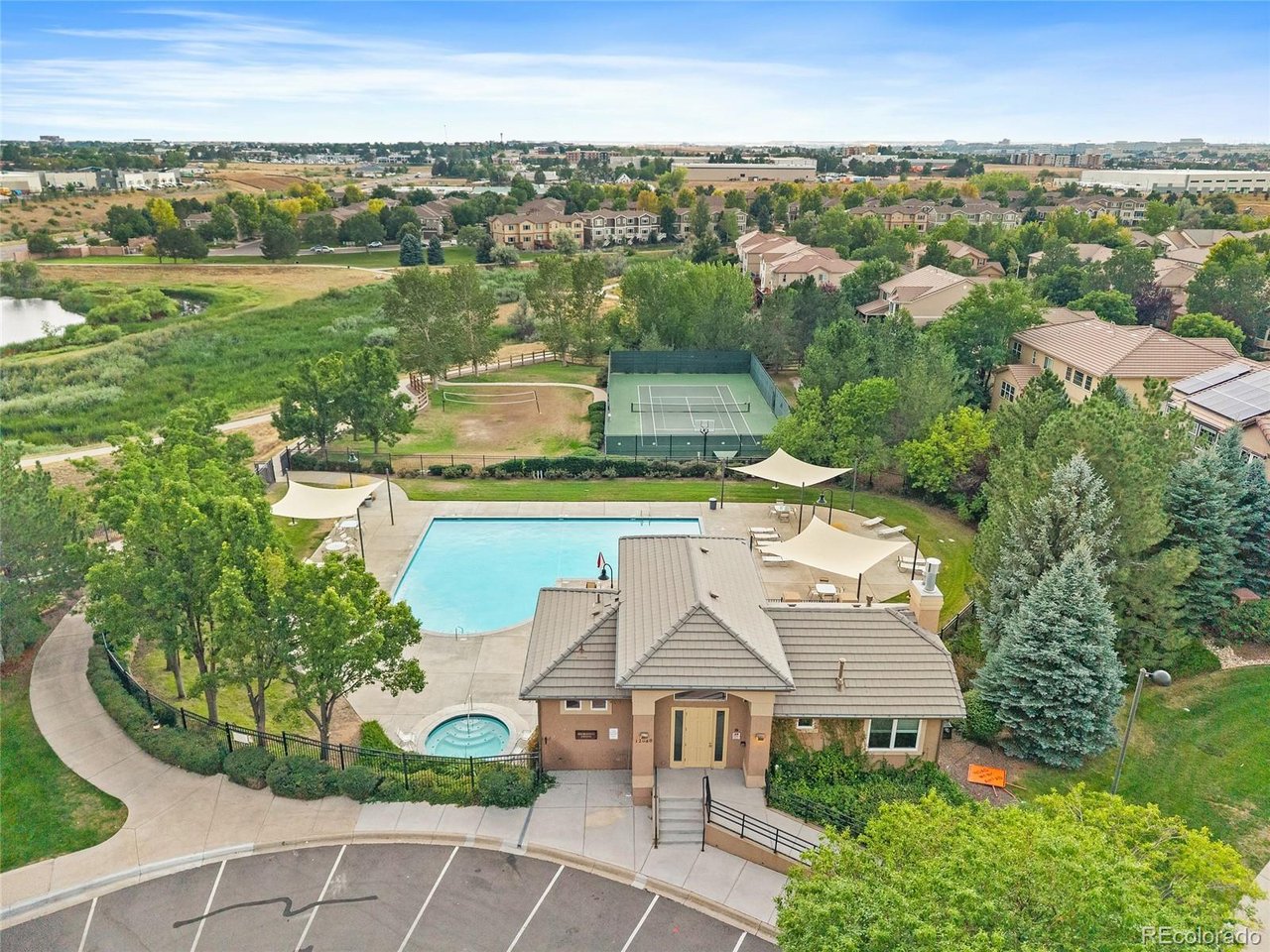 11940 E Lake Ct