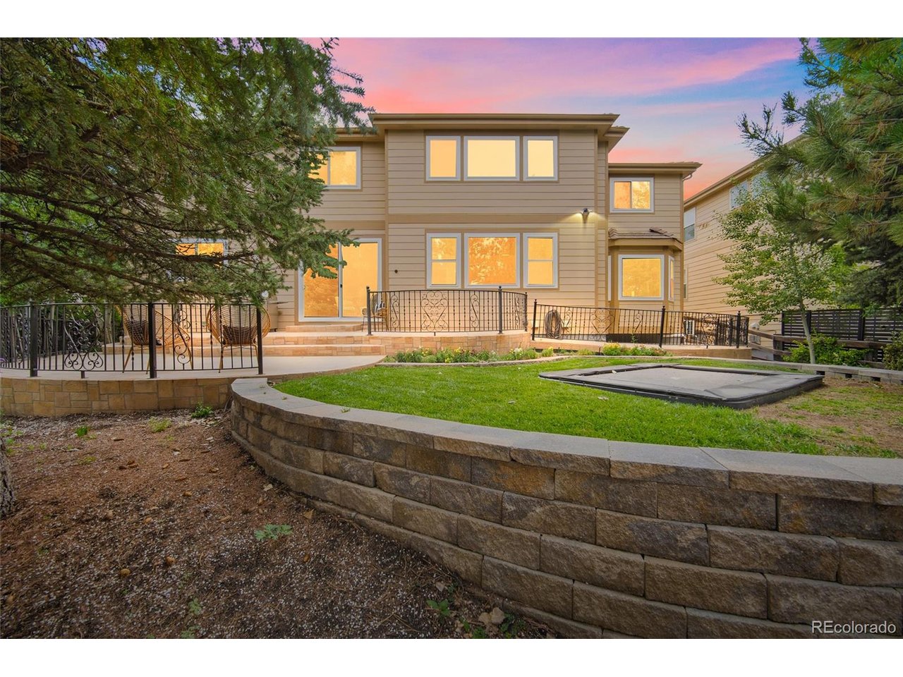 11940 E Lake Ct