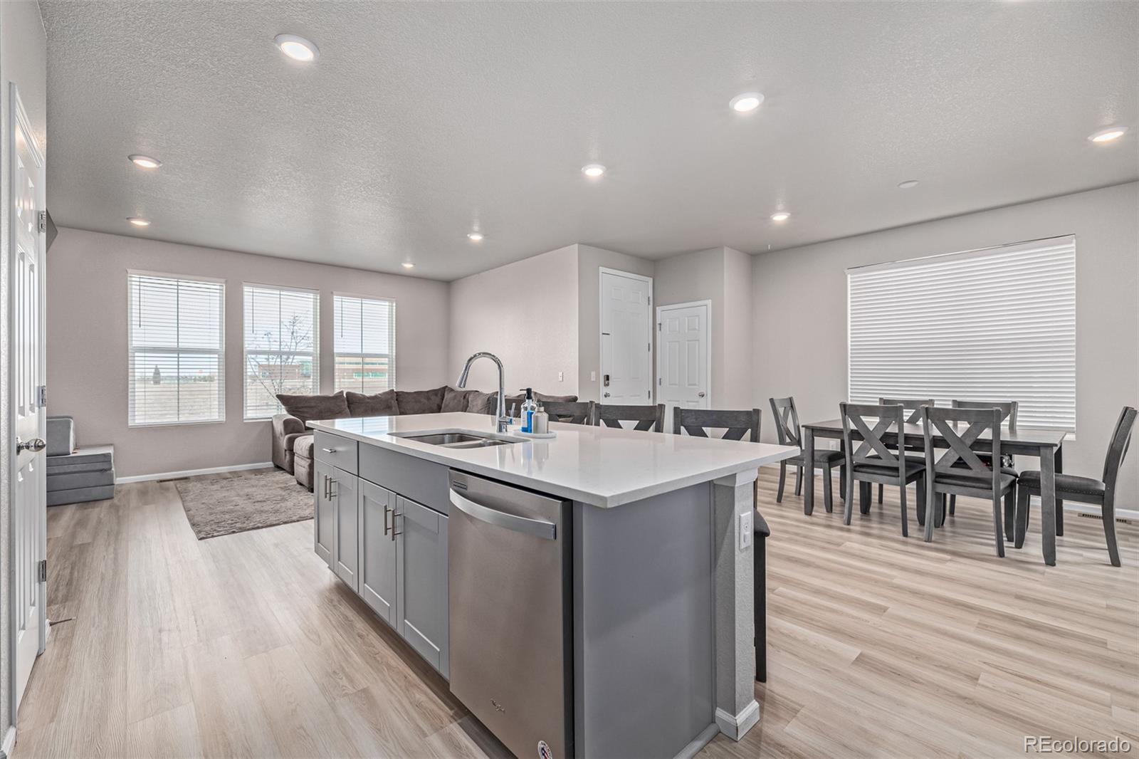 953 Morning Glory Road