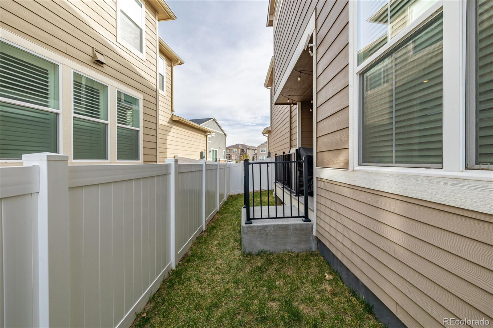 953 Morning Glory Road