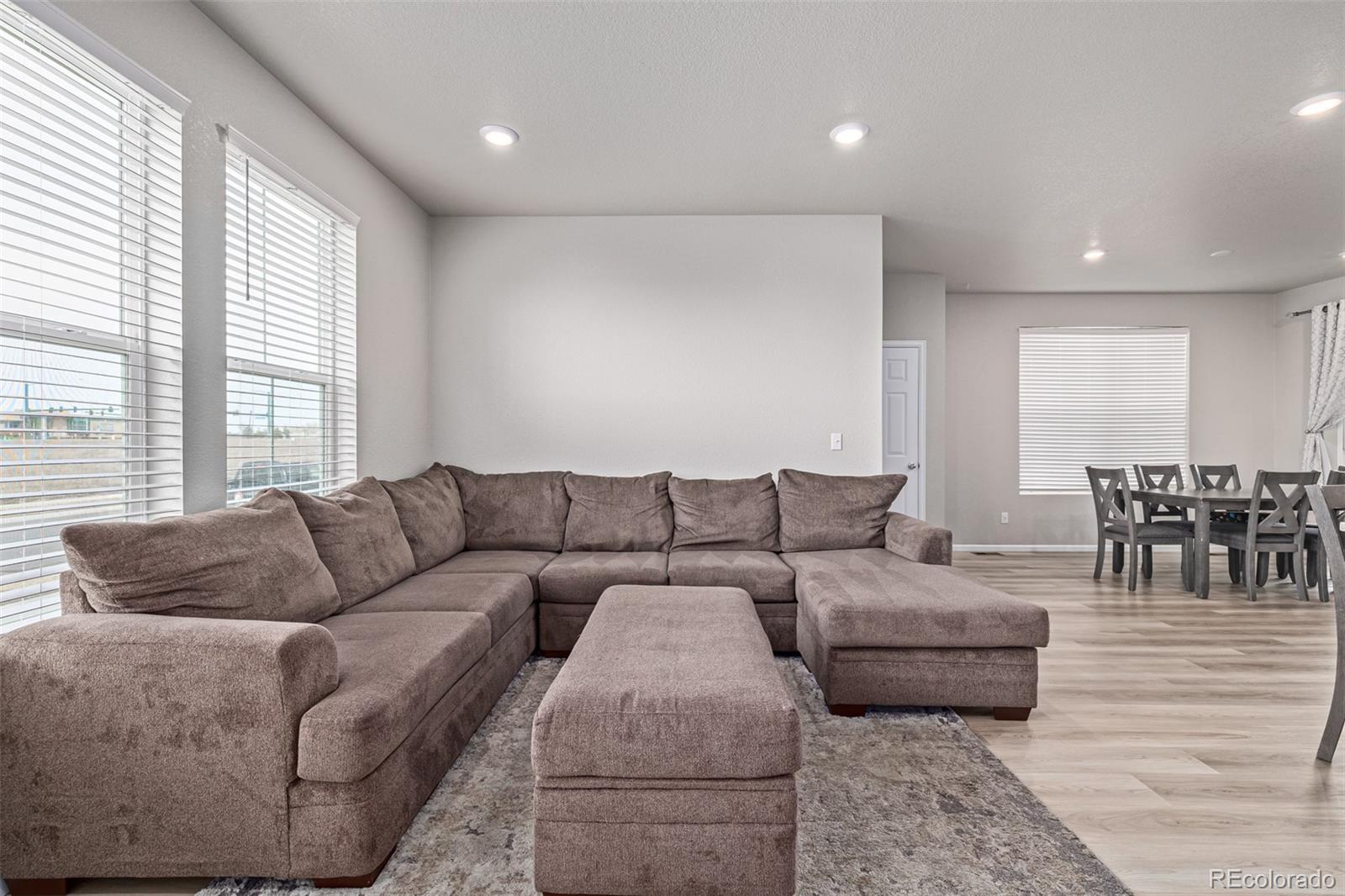 953 Morning Glory Road