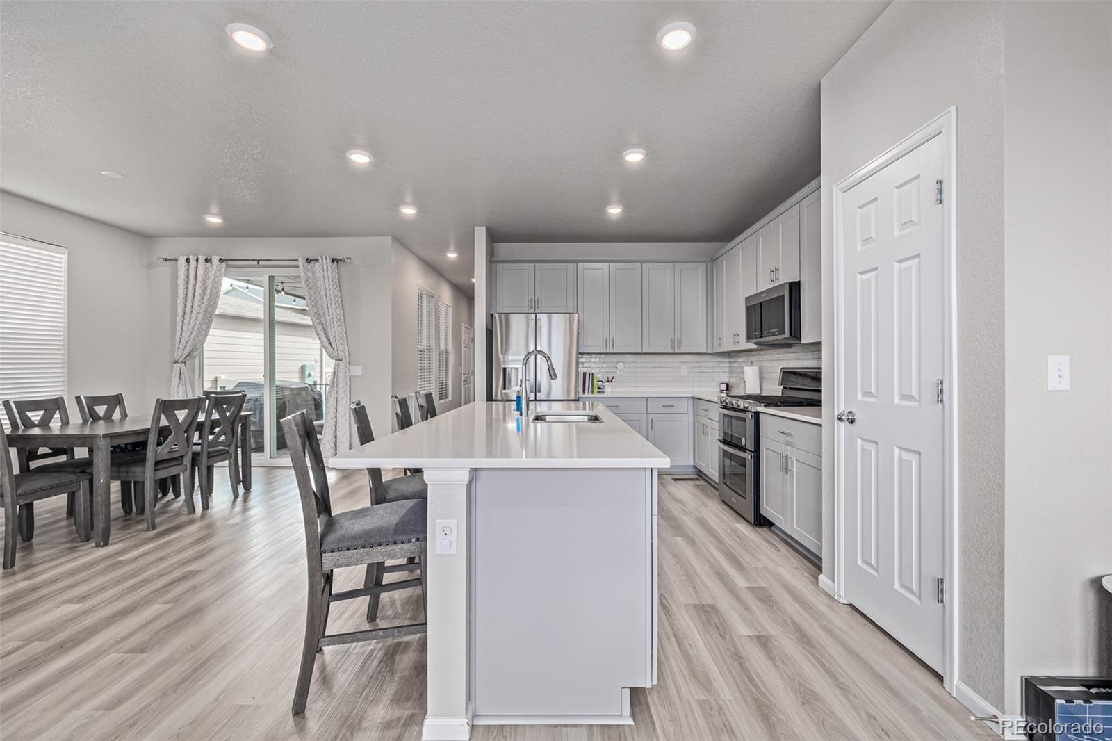 953 Morning Glory Road