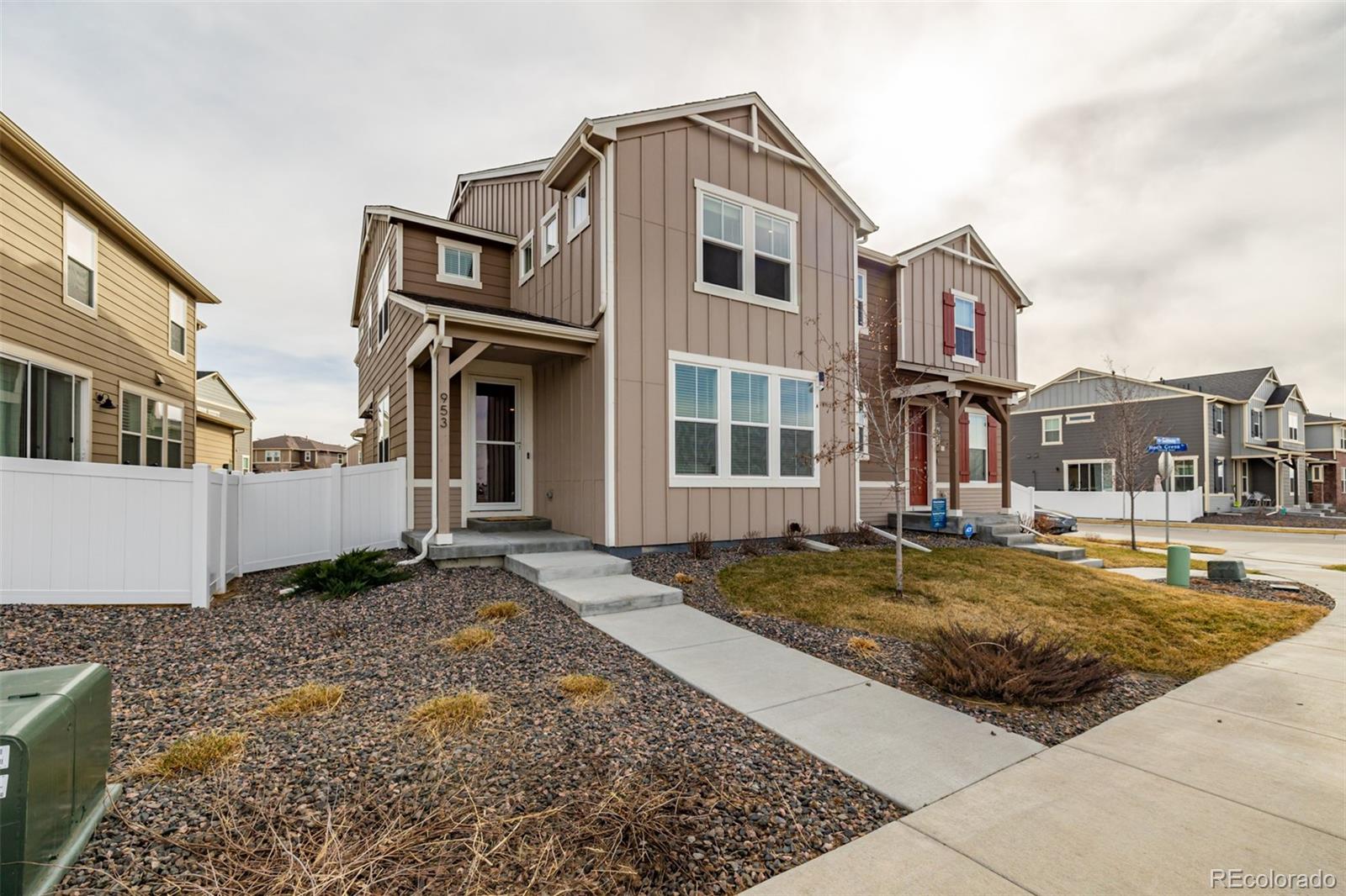 953 Morning Glory Road