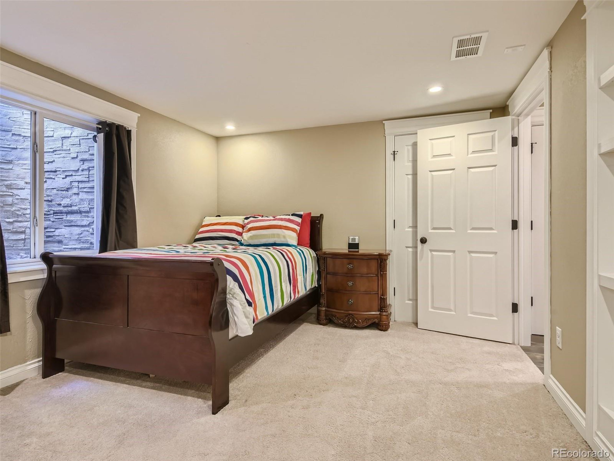3376 Beeler Ct