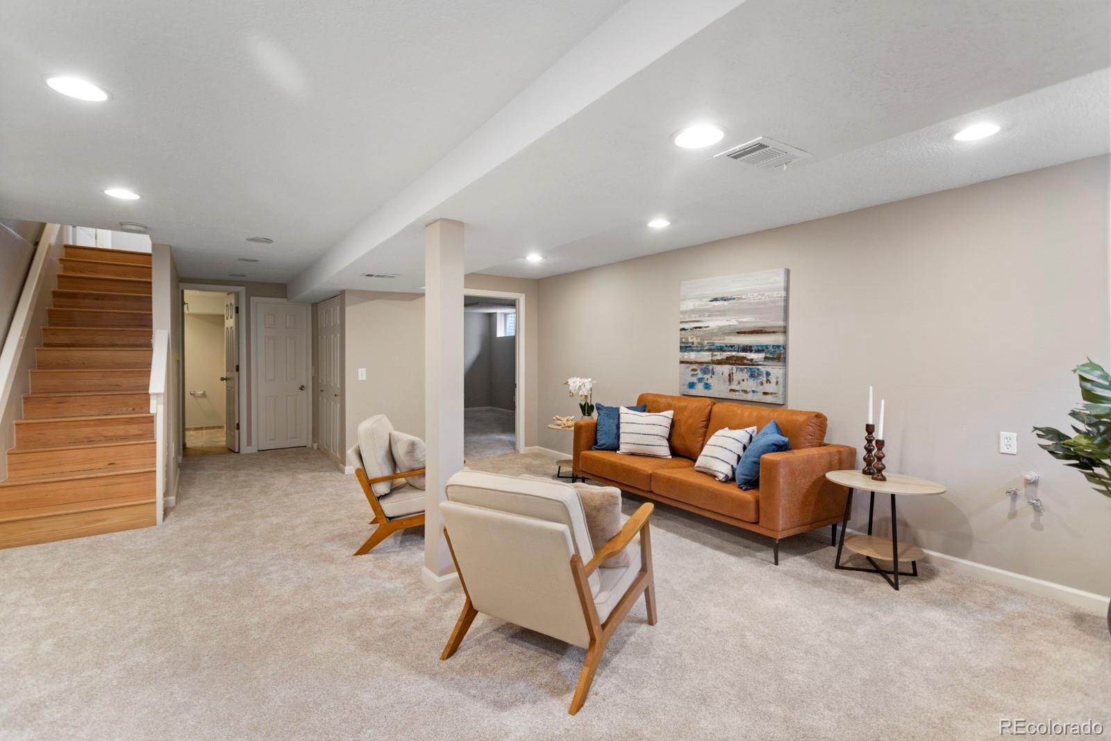 8160 Flower Circle