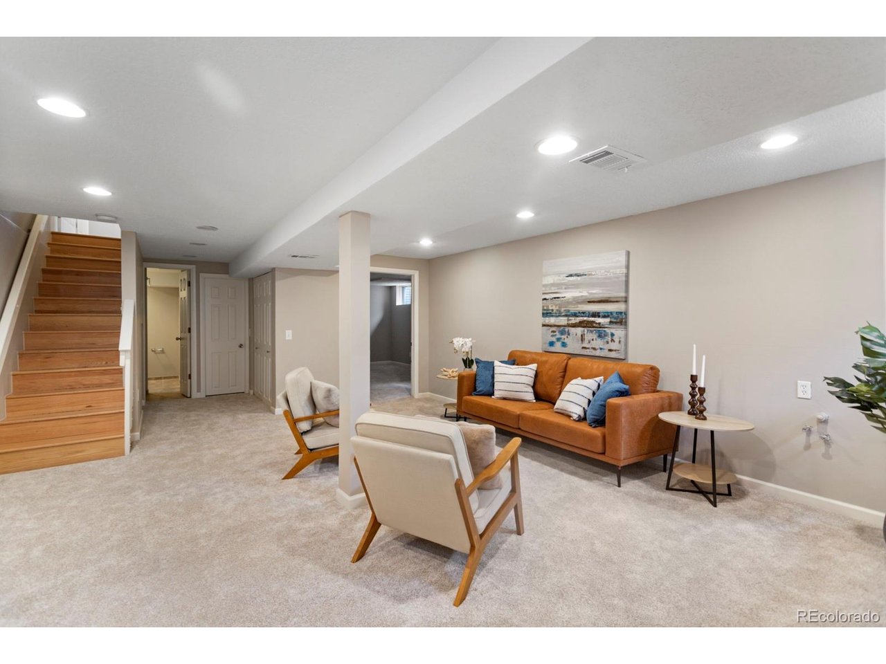 8160 Flower Cir