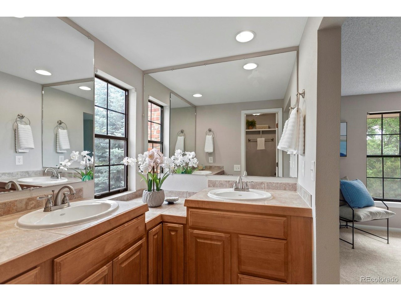 8160 Flower Cir
