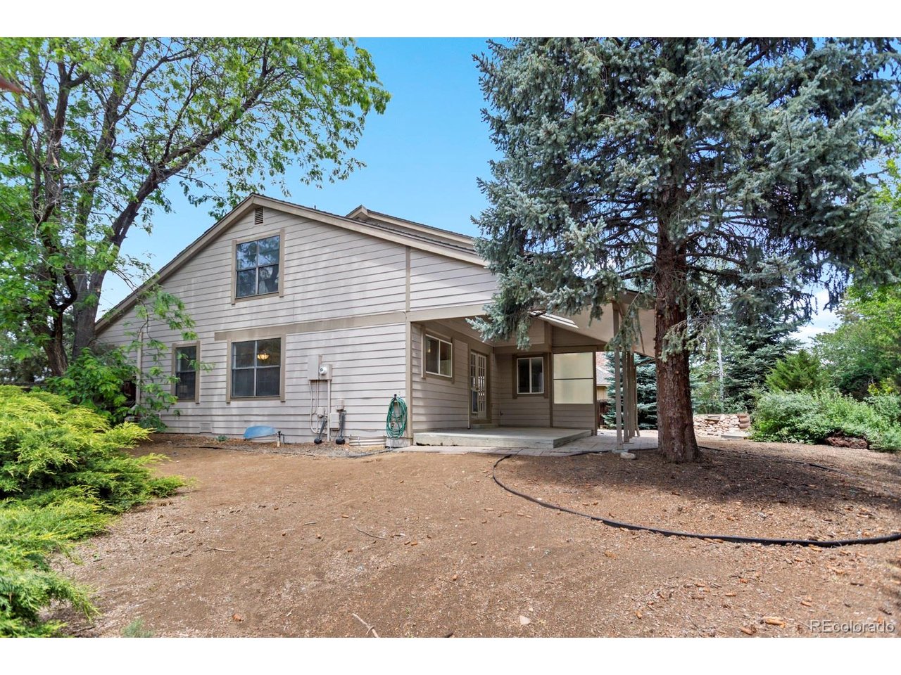 8160 Flower Cir
