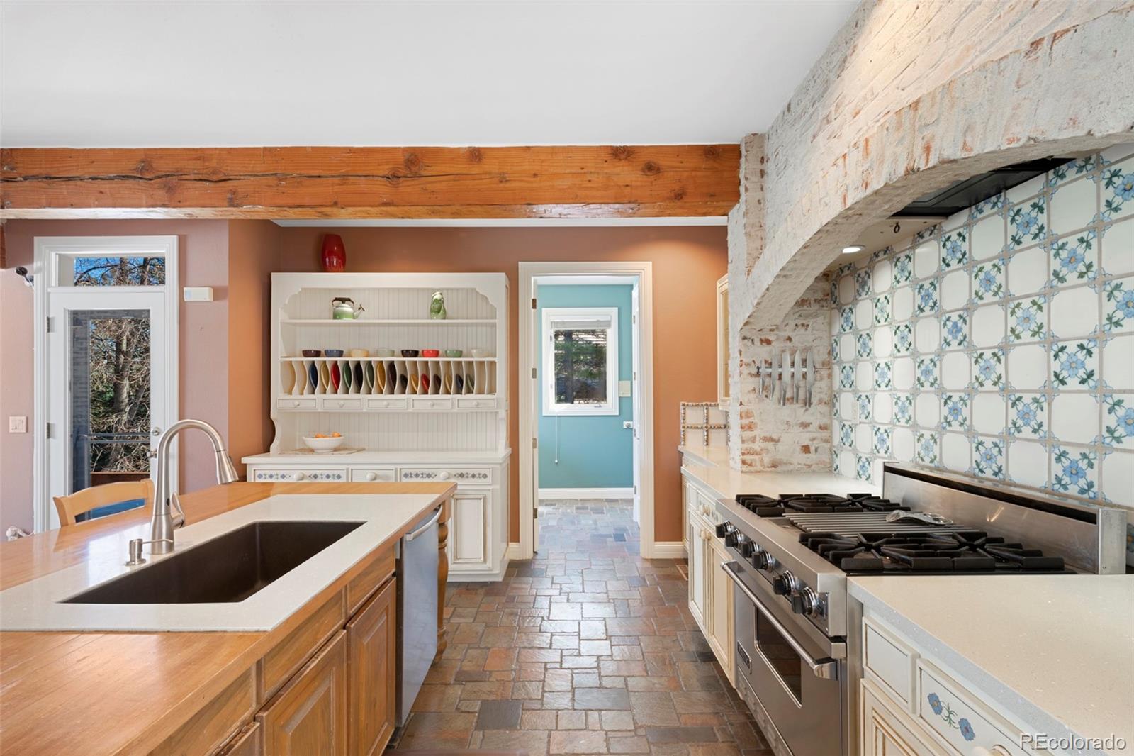 5 Mourning Dove Lane