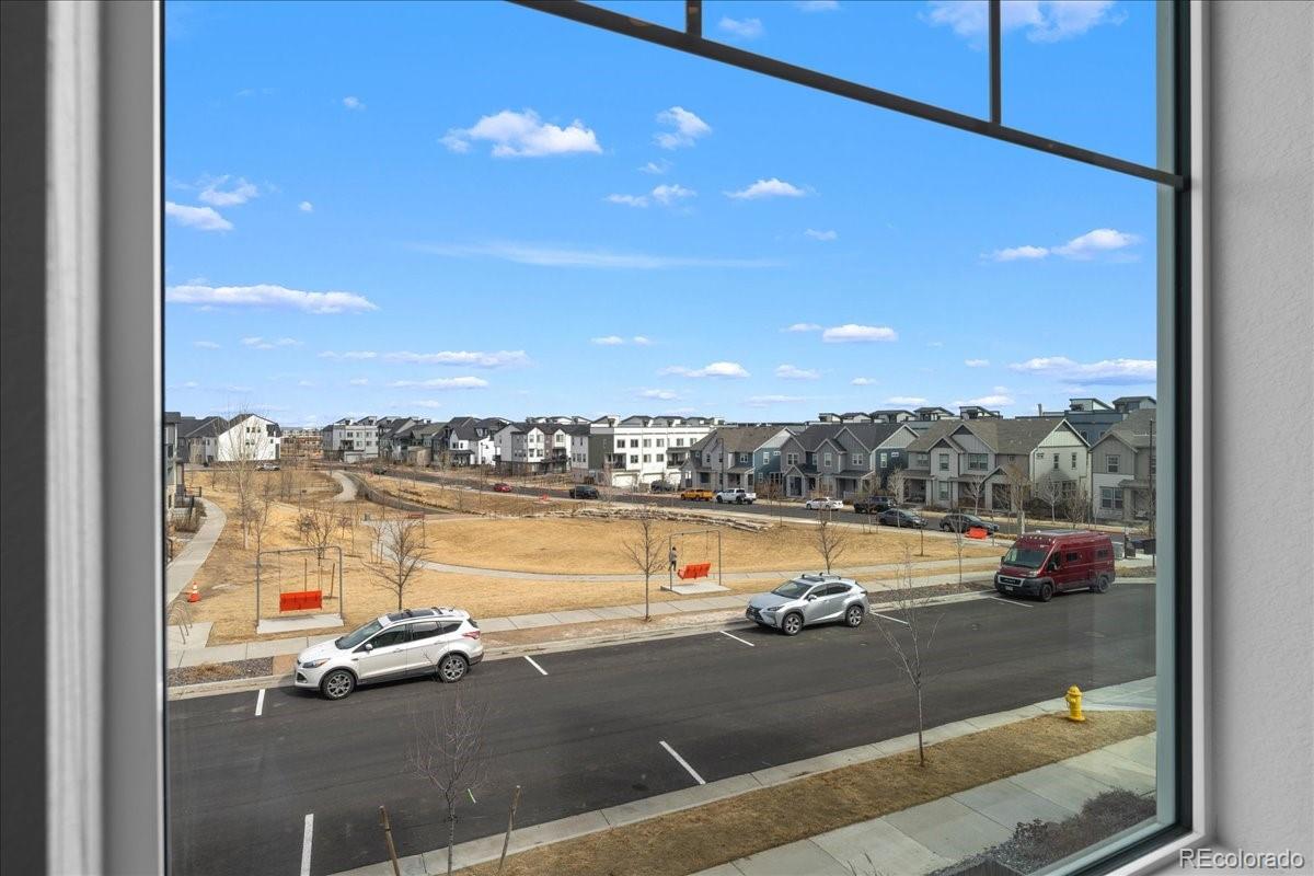 2176 W 166th Avenue