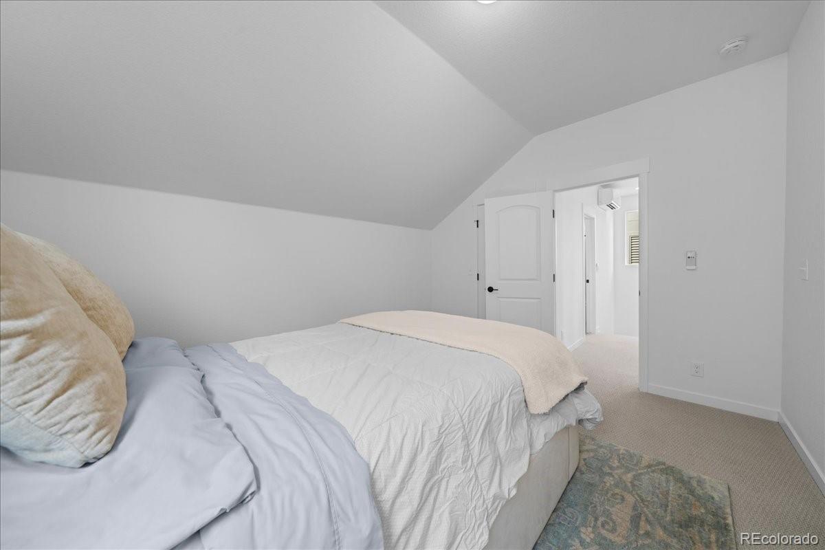 2176 W 166th Avenue