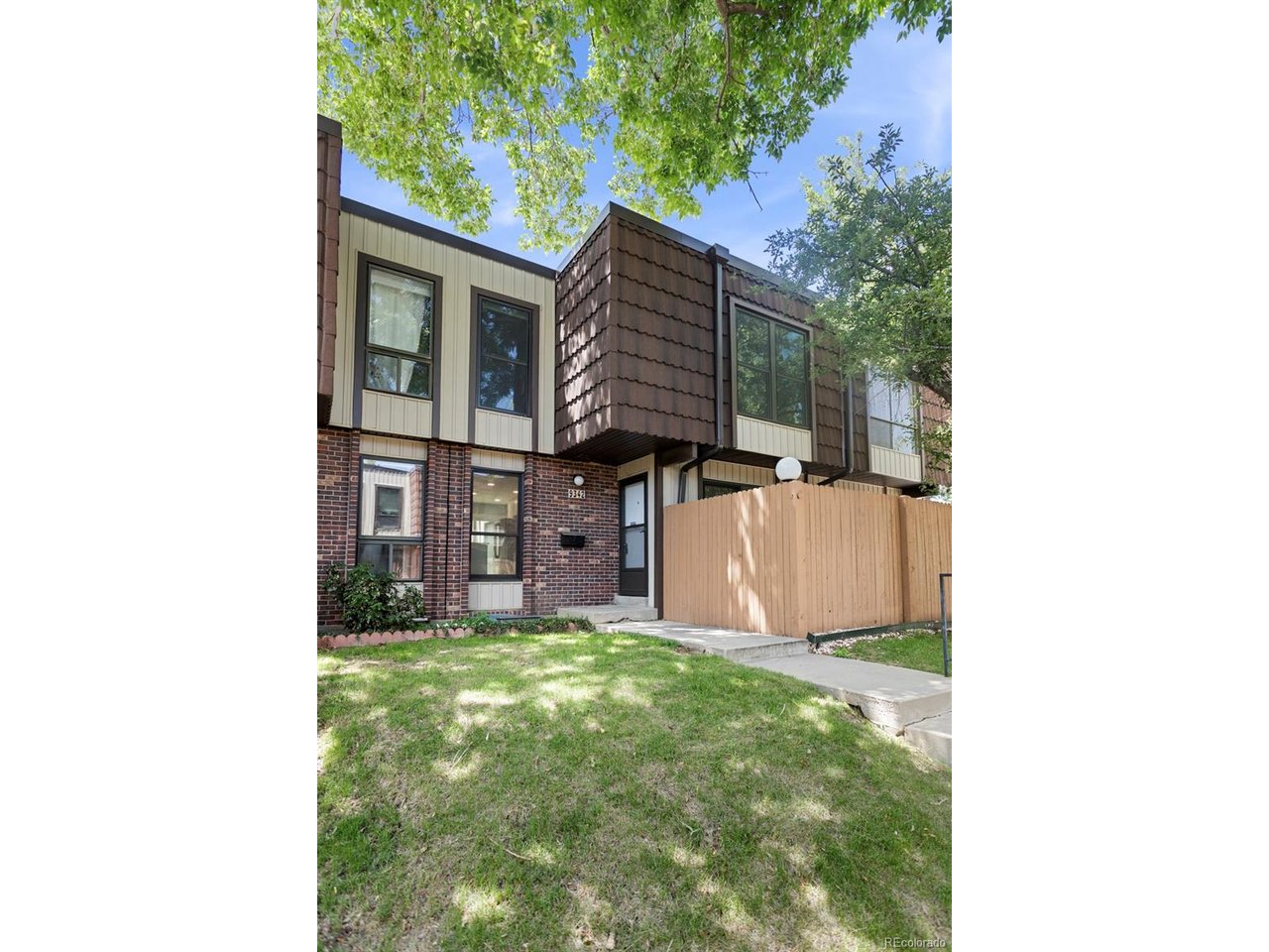 9342 W Utah Ave