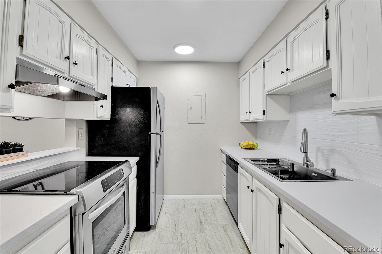 14226 E 1st Drive Unit: C09