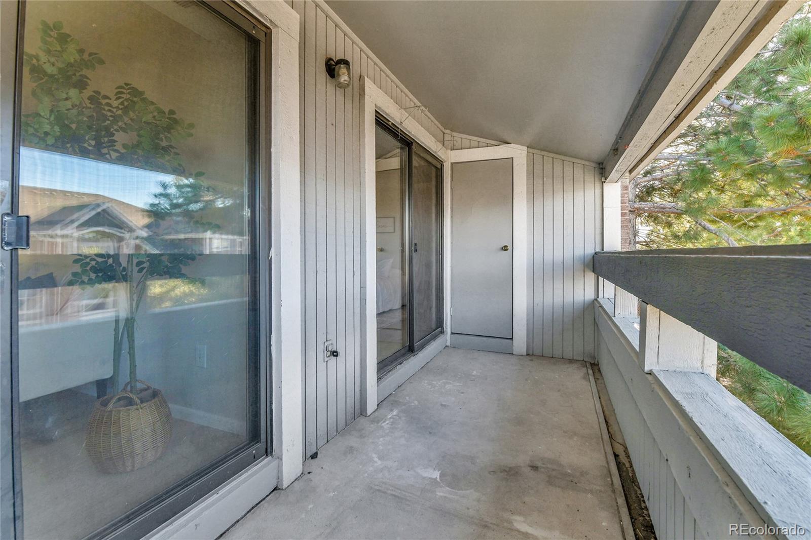 14226 E 1st Drive Unit: C09