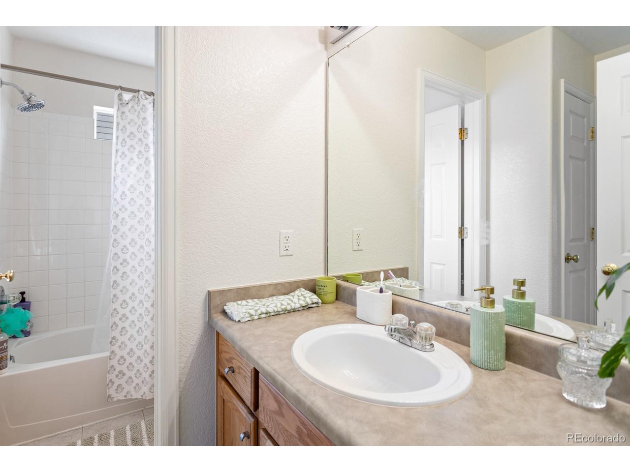 8335 Deframe Ct