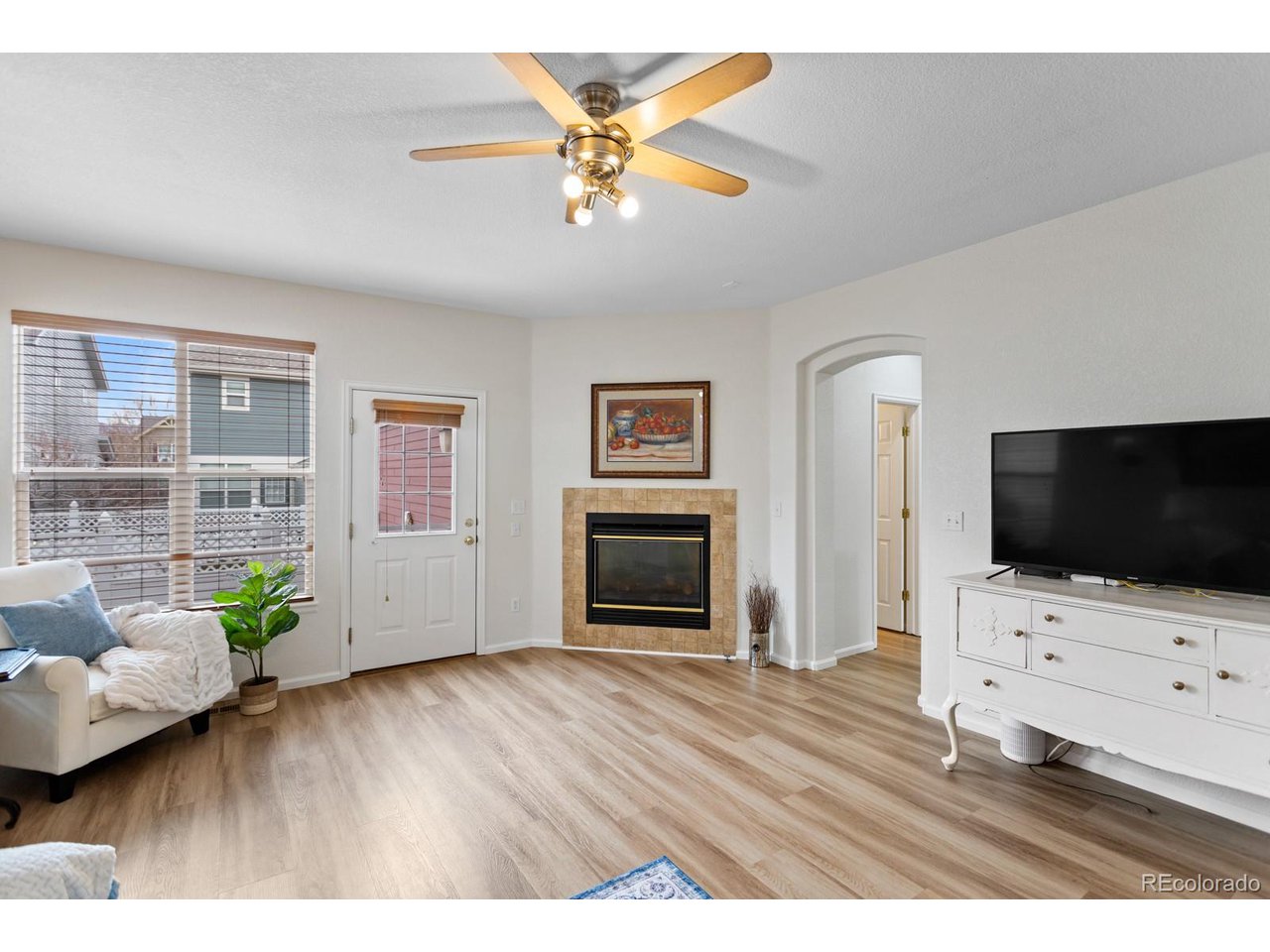 8335 Deframe Ct