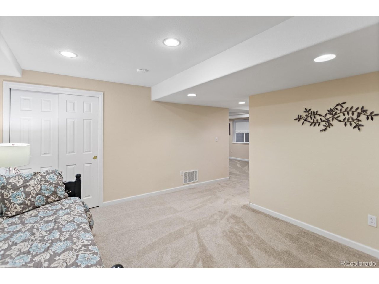 8335 Deframe Ct