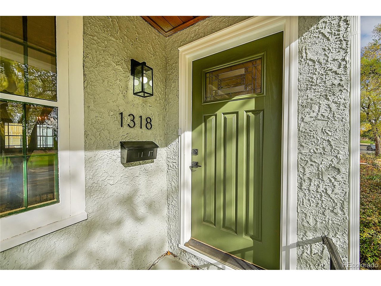 1318 E Pikes Peak Ave