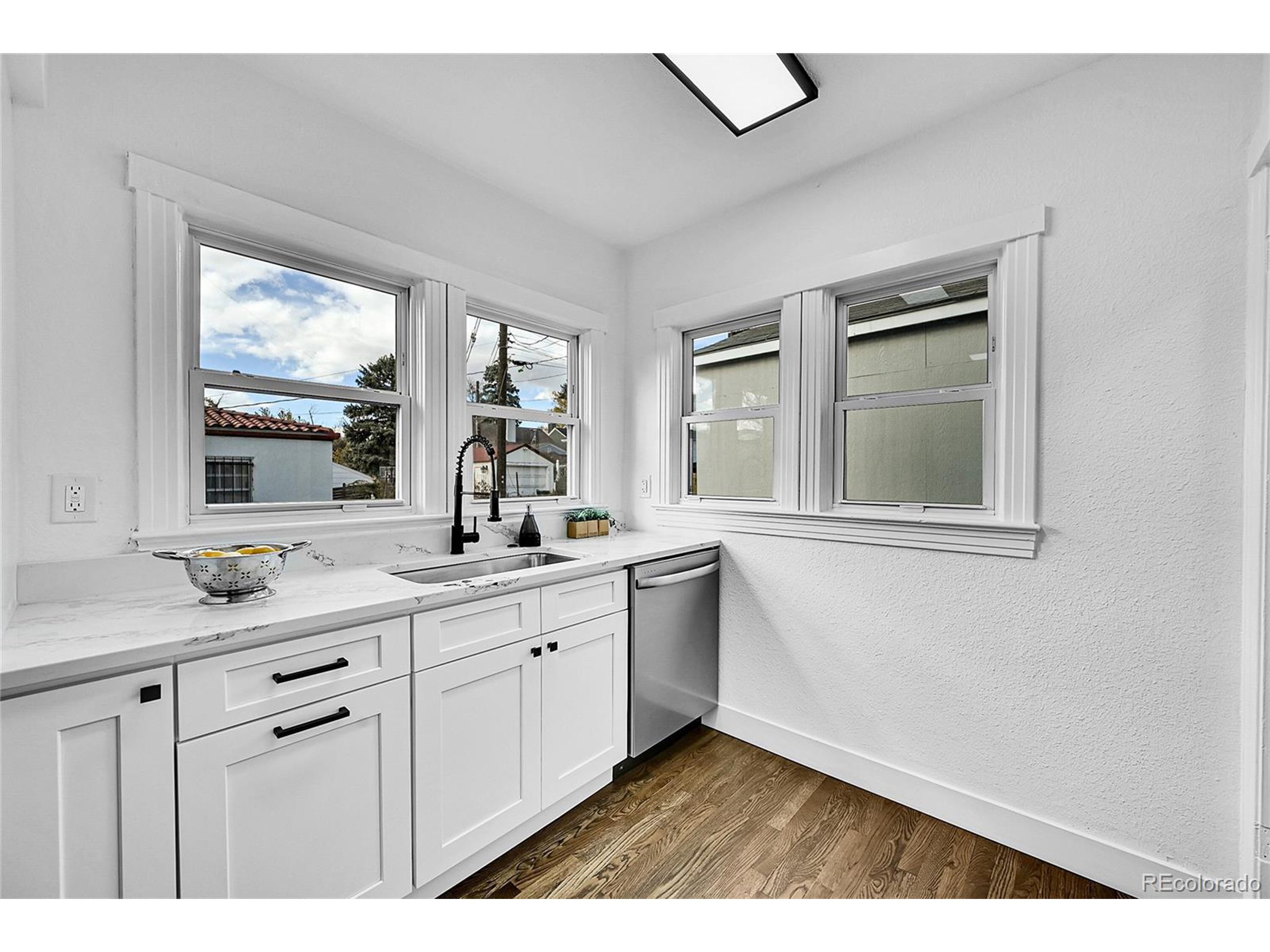 1318 E Pikes Peak Ave