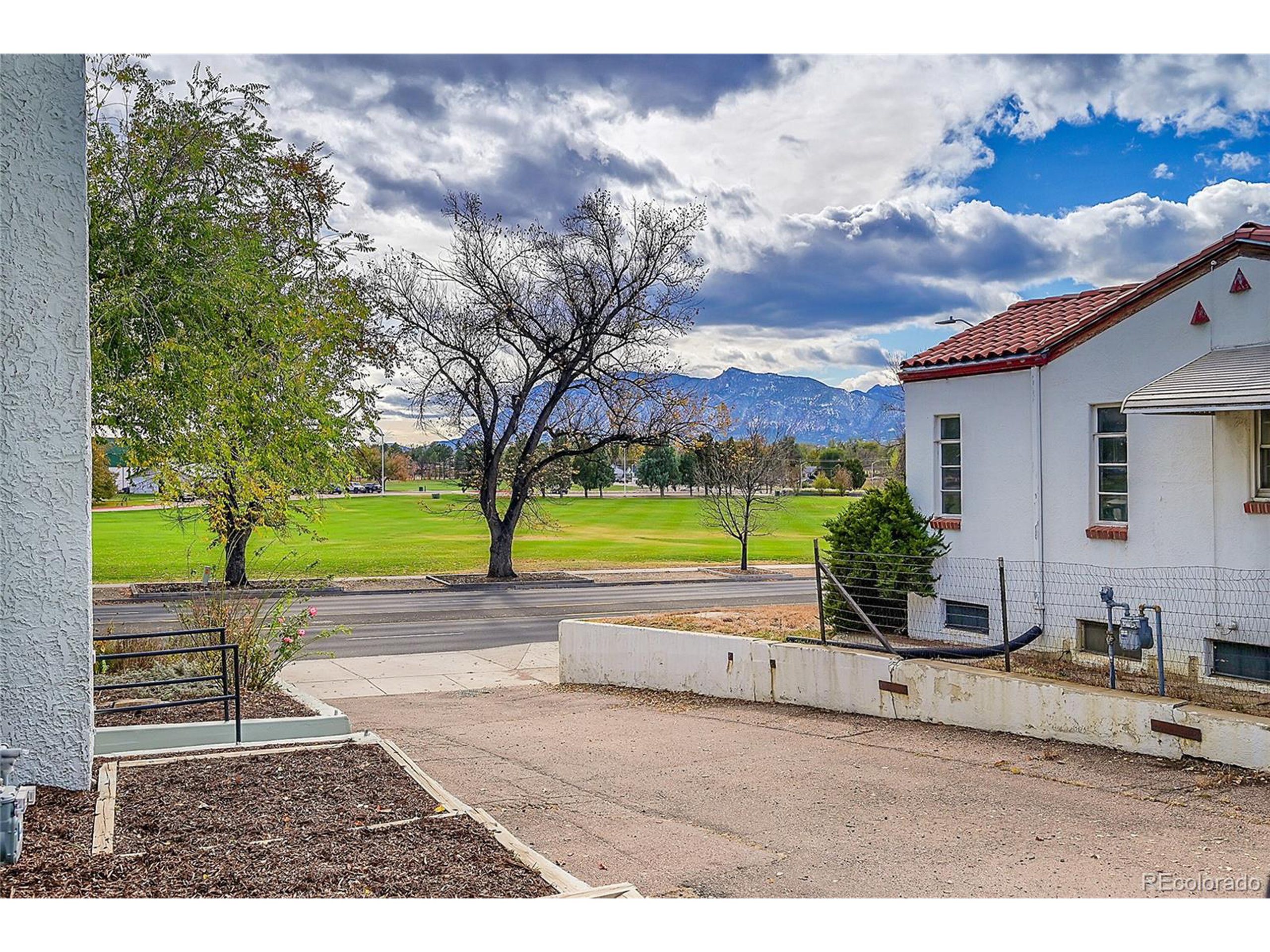 1318 E Pikes Peak Ave