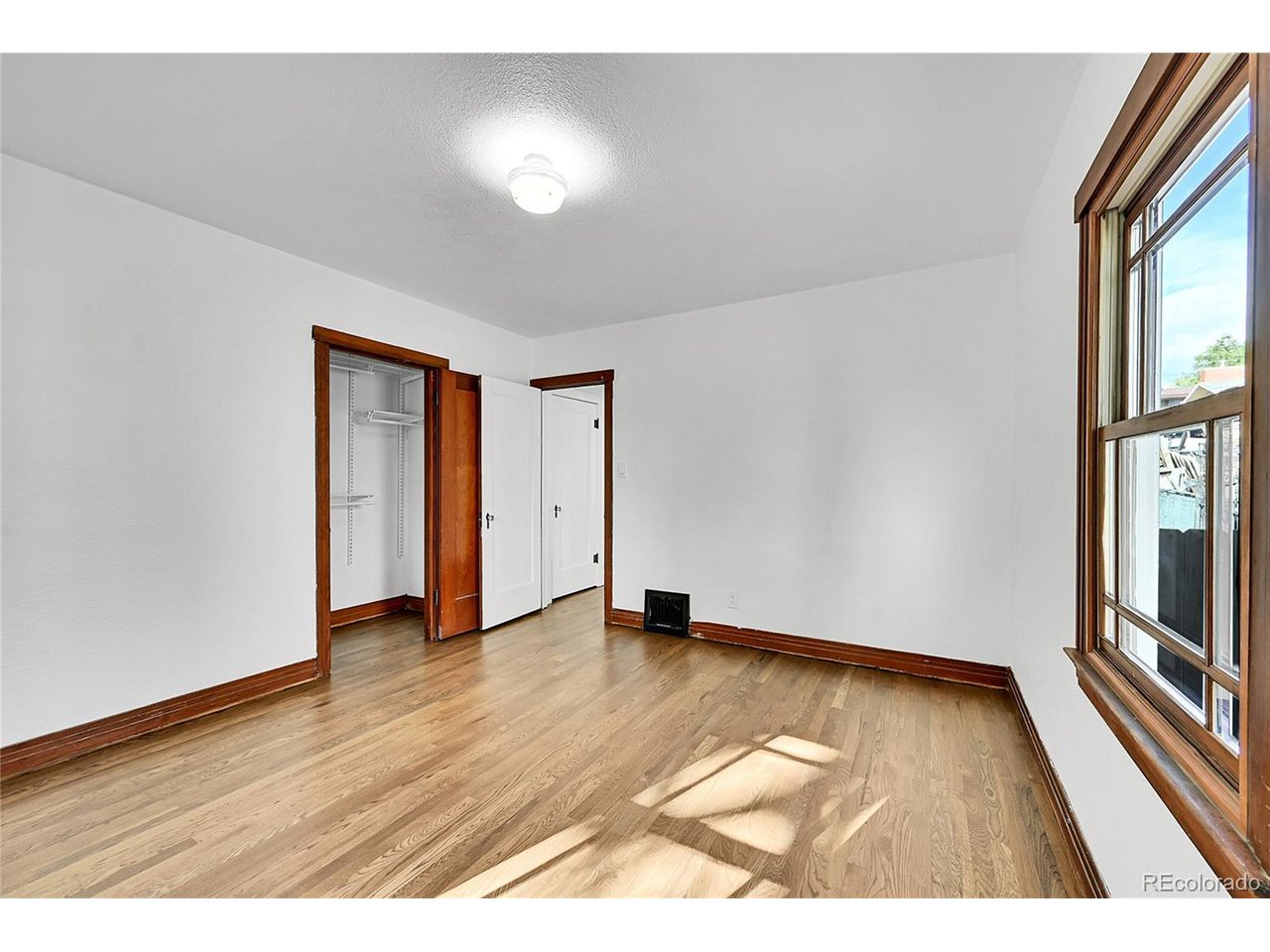 1318 E Pikes Peak Ave