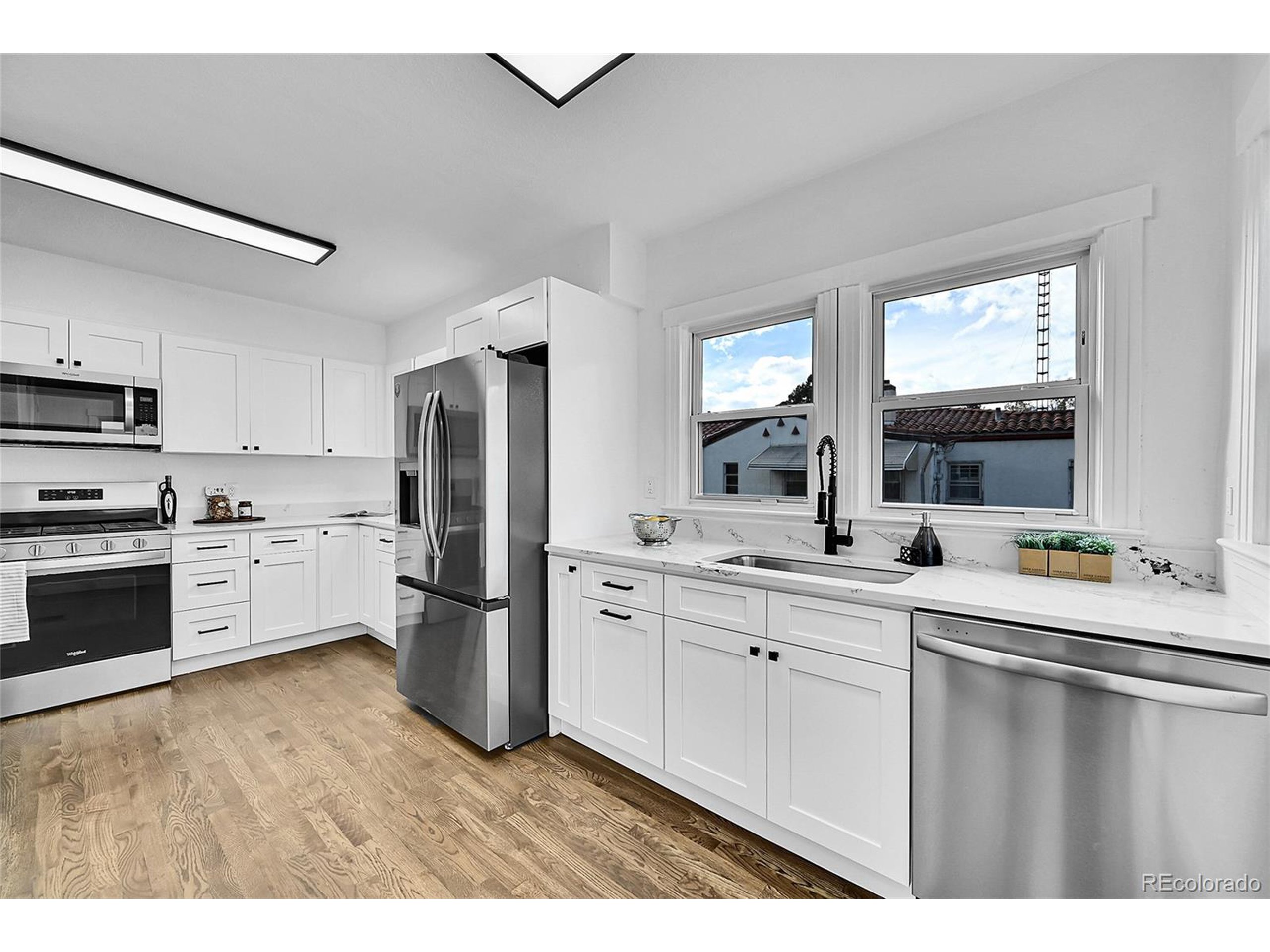 1318 E Pikes Peak Ave