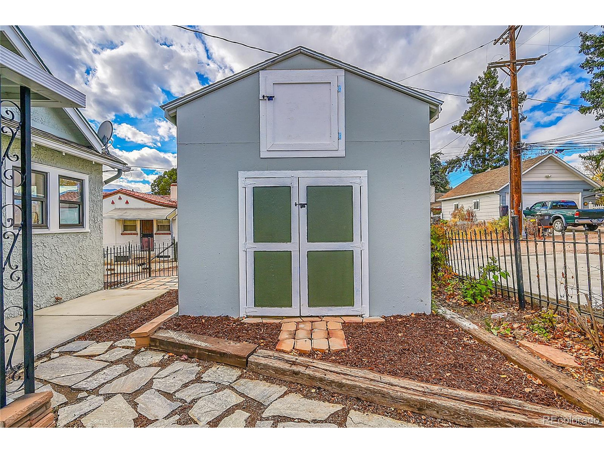 1318 E Pikes Peak Ave