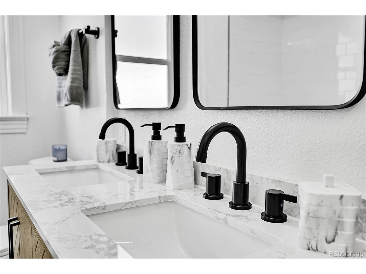 1318 E Pikes Peak Ave